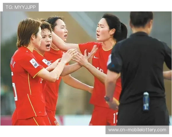 女足亚洲杯决赛精彩对决 中国女足力克对手勇夺桂冠 女足亚洲杯决赛精彩对决 中国女足力克对手勇夺桂冠